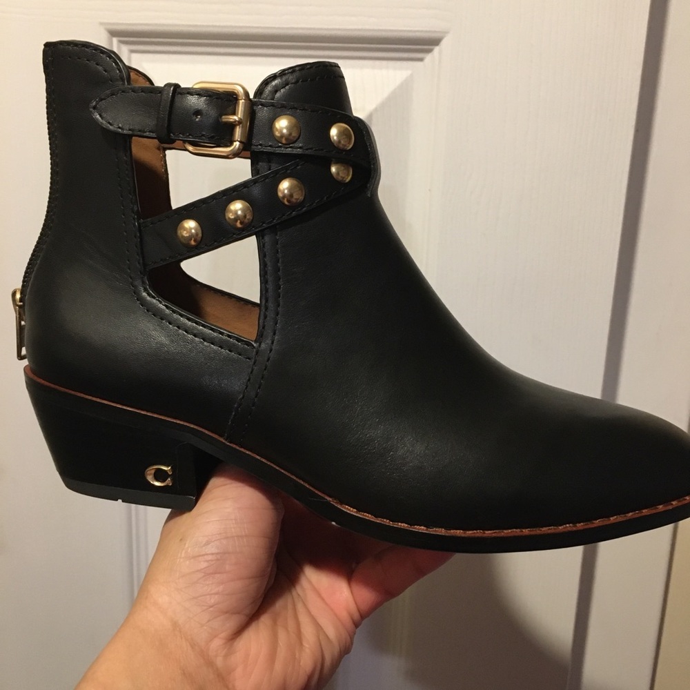 🆕COACH LEATHER DANIKA STUDDED ANKLE BOOTS SIZE6.5